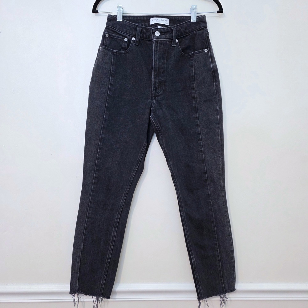 Abercrombie & Fitch The Mom High Rise Curve Love Sz 25/0 Black Raw Frayed Hem - Picture 2 of 12